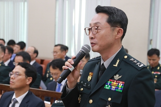 이석구 기무사령관.jpg