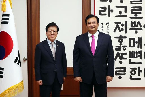 박병석 국회의장은 6일(목) 의장집무실을 예방한 우마르 하디 주한인도네시아대사를 만나