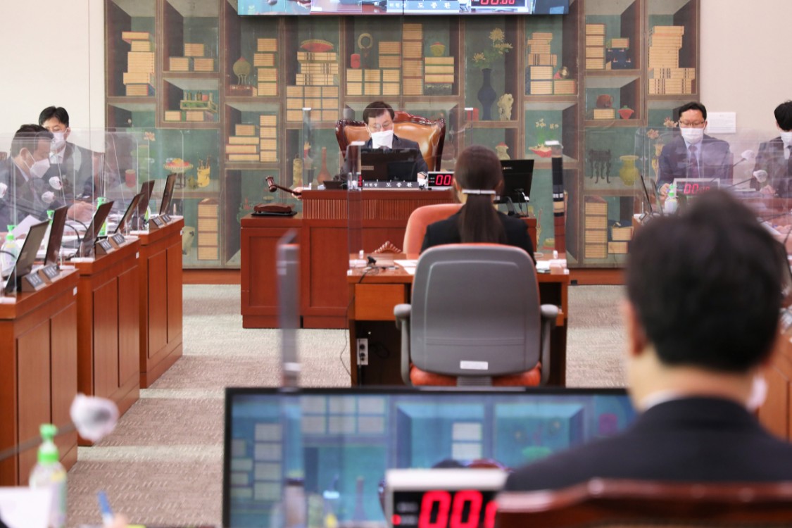 27일(화) 국회 문화체육관광위원회 제386회국회(임시회) 제3차 전체회의가 도종환 위원장 주재로 진행 중인 모습.(사진=뉴시스)