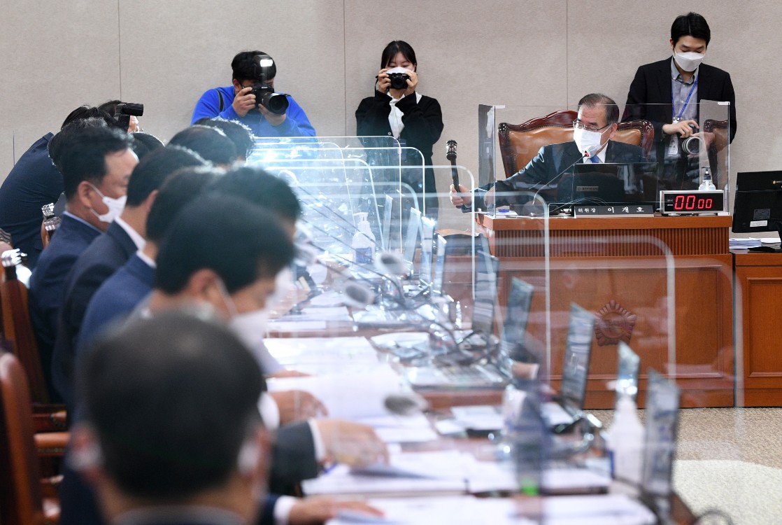 27일(화) 국회 농림축산식품해양수산위원회 제386회국회(임시회) 제1차 전체회의가 이개호 위원장 주재로 진행 중인 모습.(사진=뉴시스)