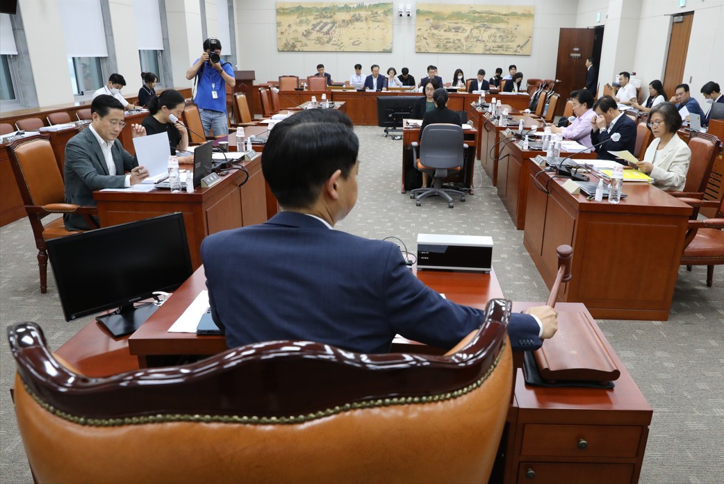 국회 교육위원회 법안심사소위원회(소위원장 김영호)는 23일(수) 제409회국회(임시회) 제2차 회의