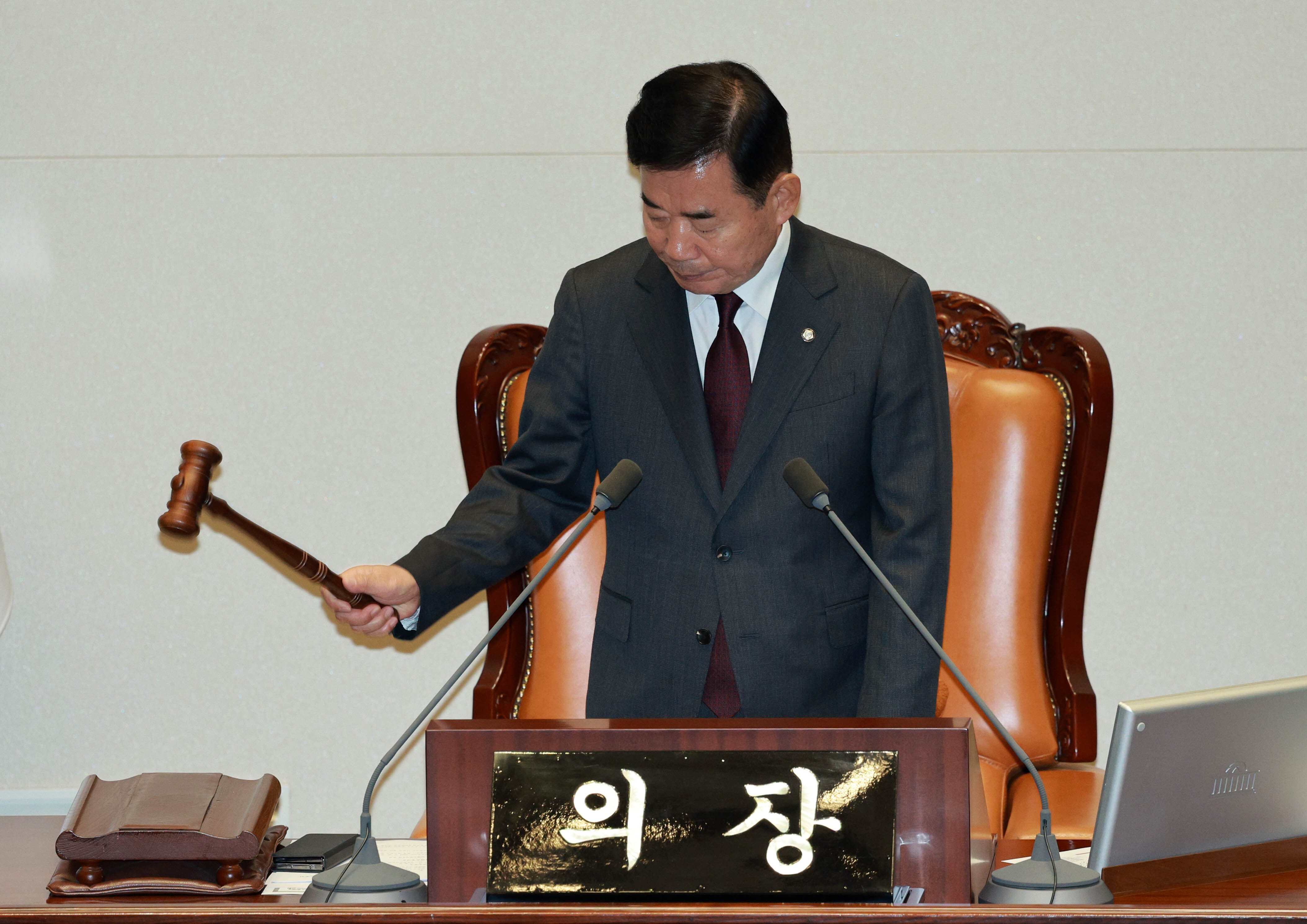 김진표 국회의장이 9일(목) 제410회국회(정기회) 제11차 본회의