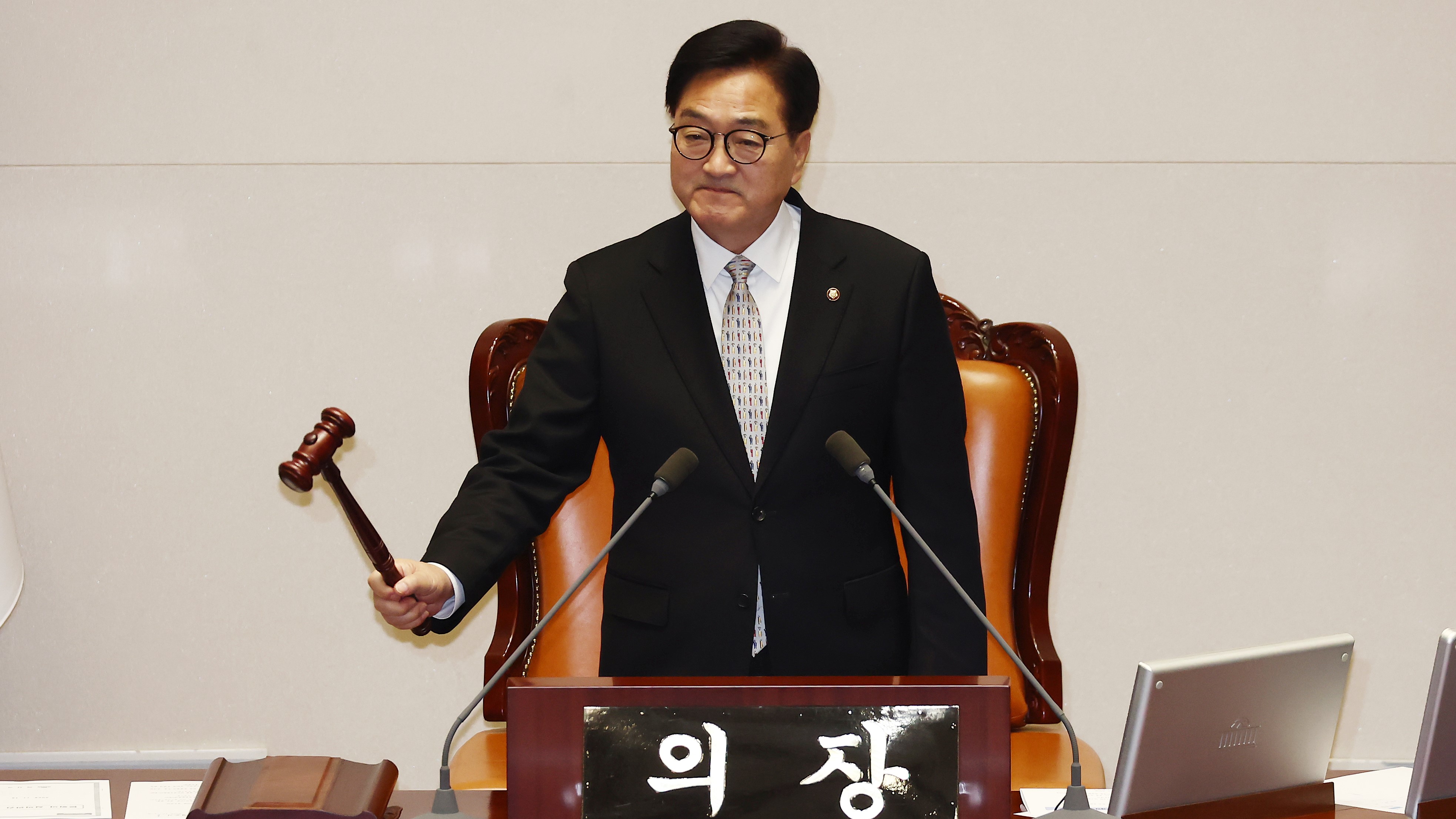 우원식 국회의장이 14일(목) 제418회국회(정기회) 제12차 본회의