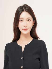 강하나 제약바이오 산업 작가